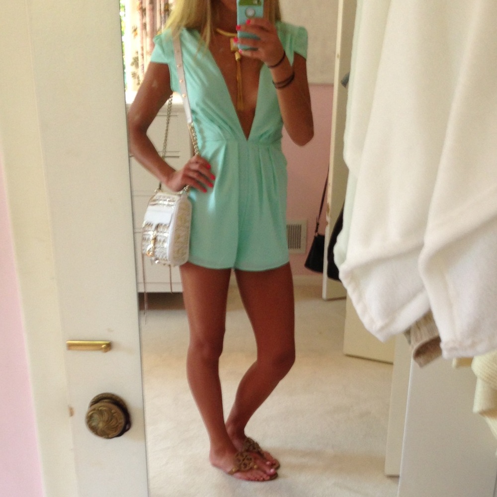 Tobi Aqua Romper Jumpsuit V-Neck Sz Medium M